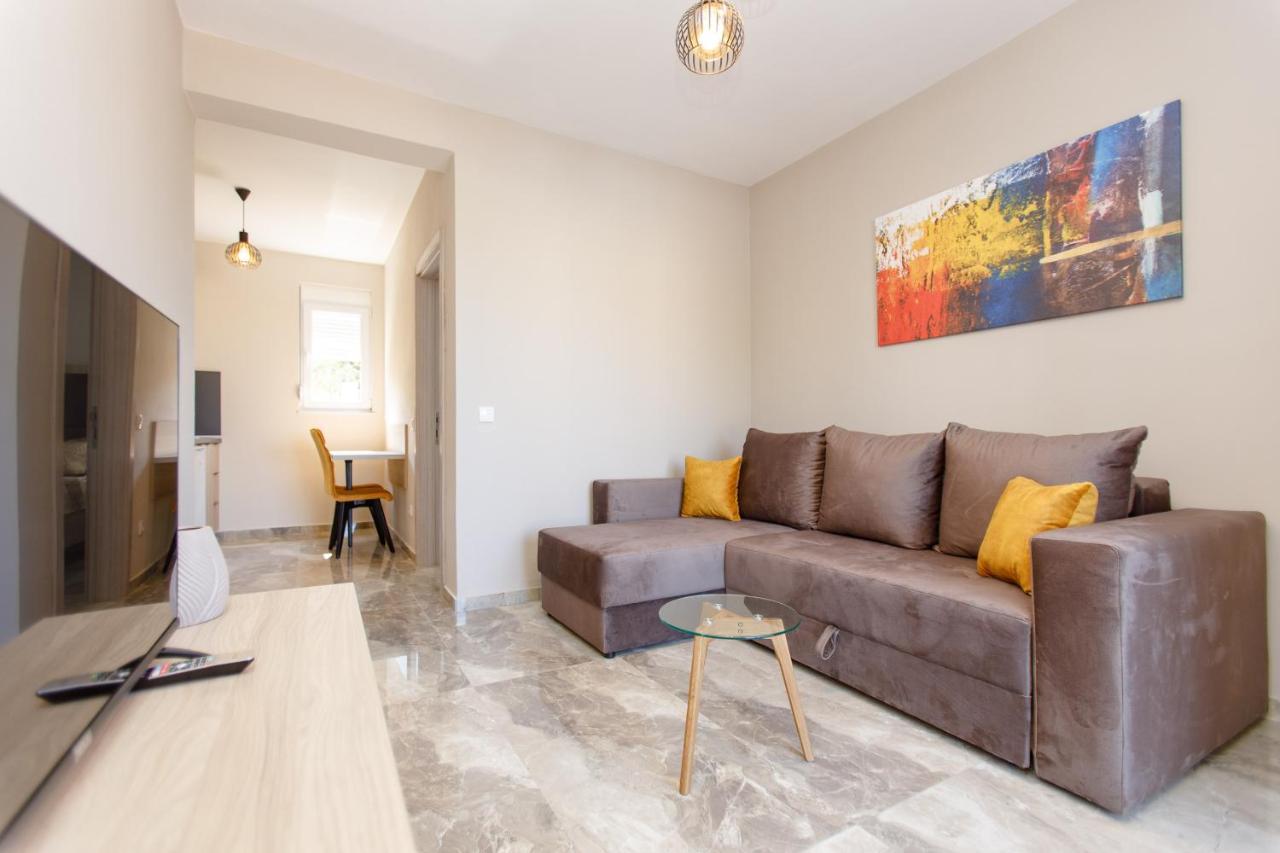 Appartement Posejdon Lux à Utjeha-Bušat Extérieur photo