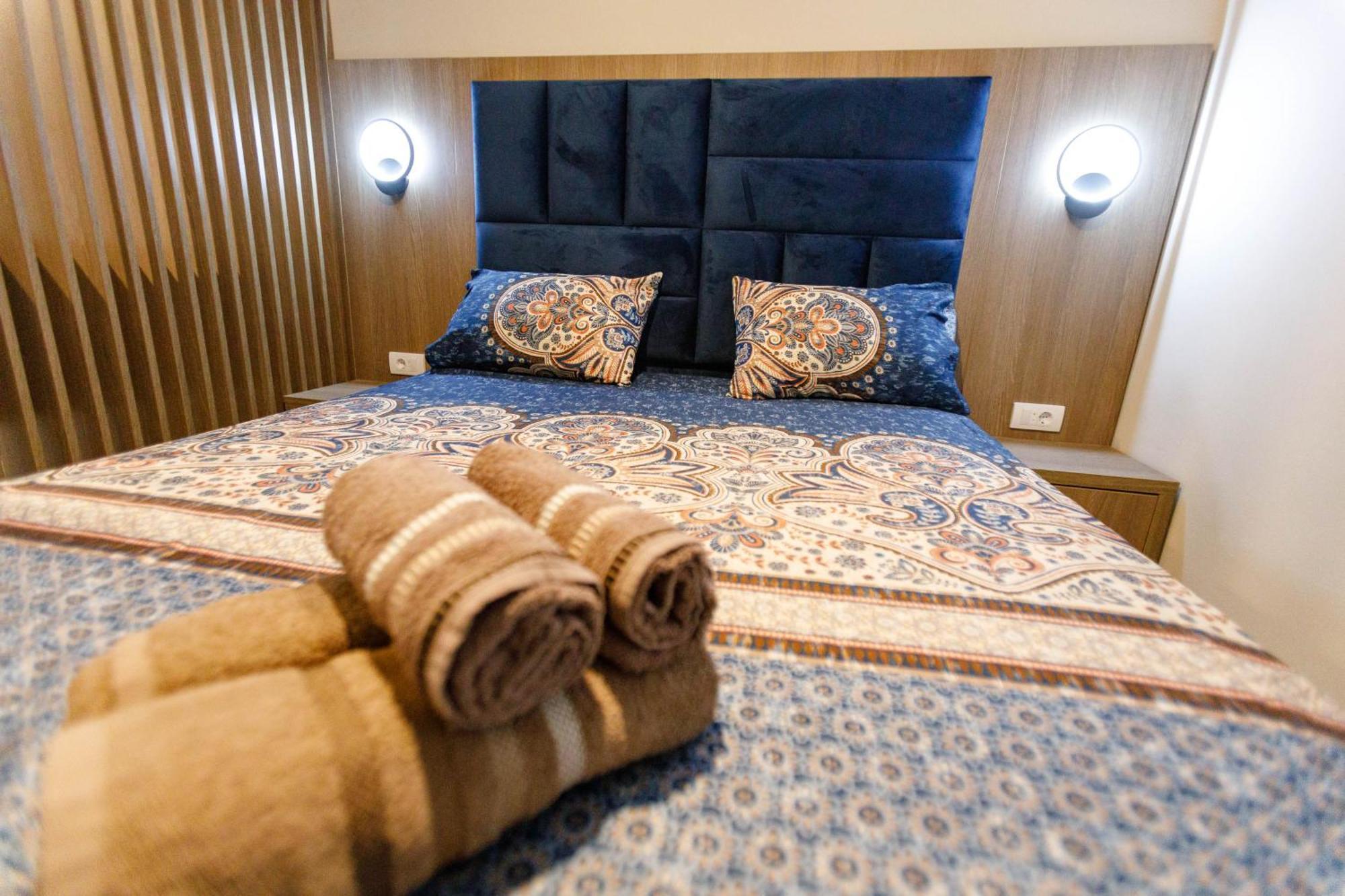 Appartement Posejdon Lux à Utjeha-Bušat Extérieur photo
