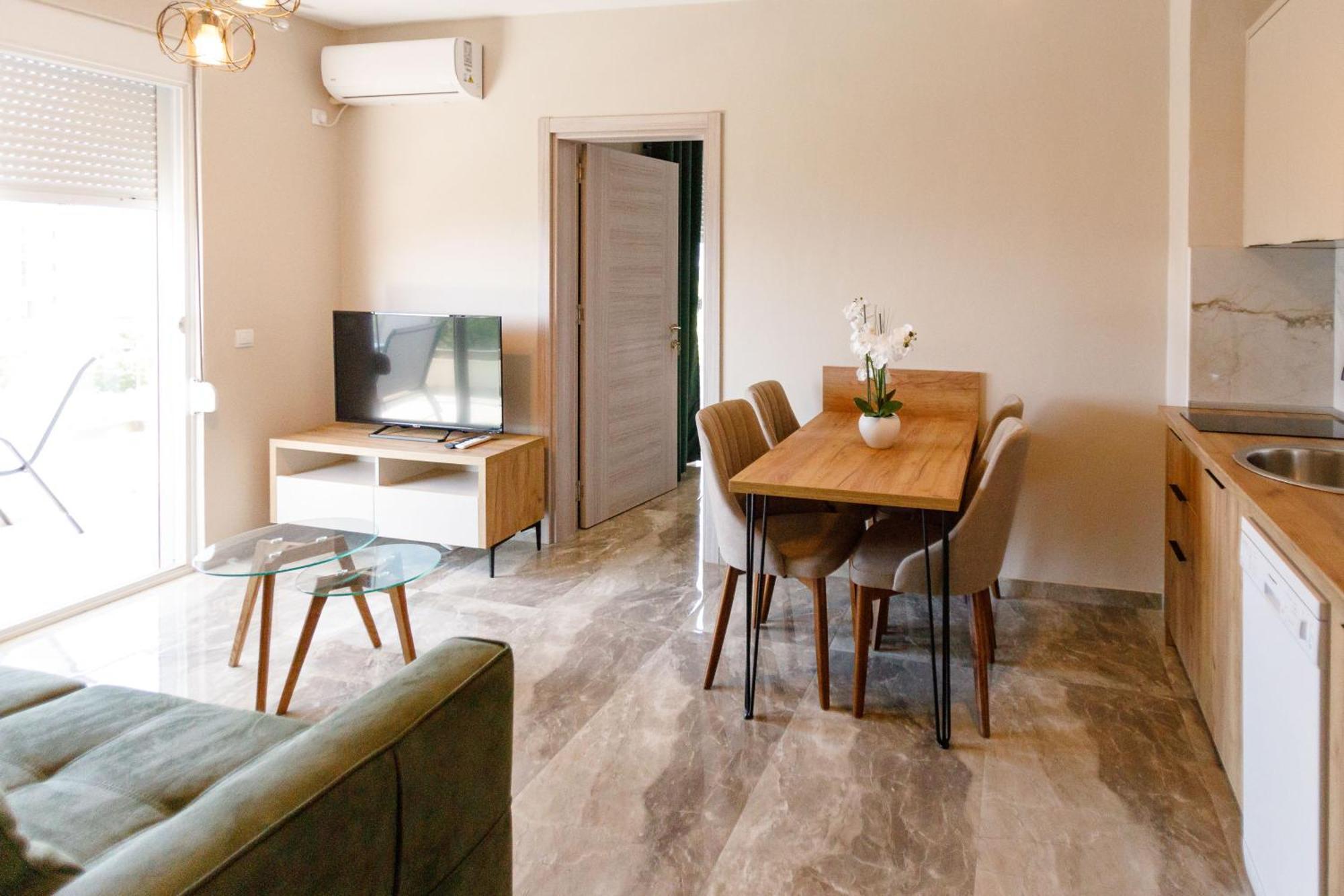 Appartement Posejdon Lux à Utjeha-Bušat Extérieur photo