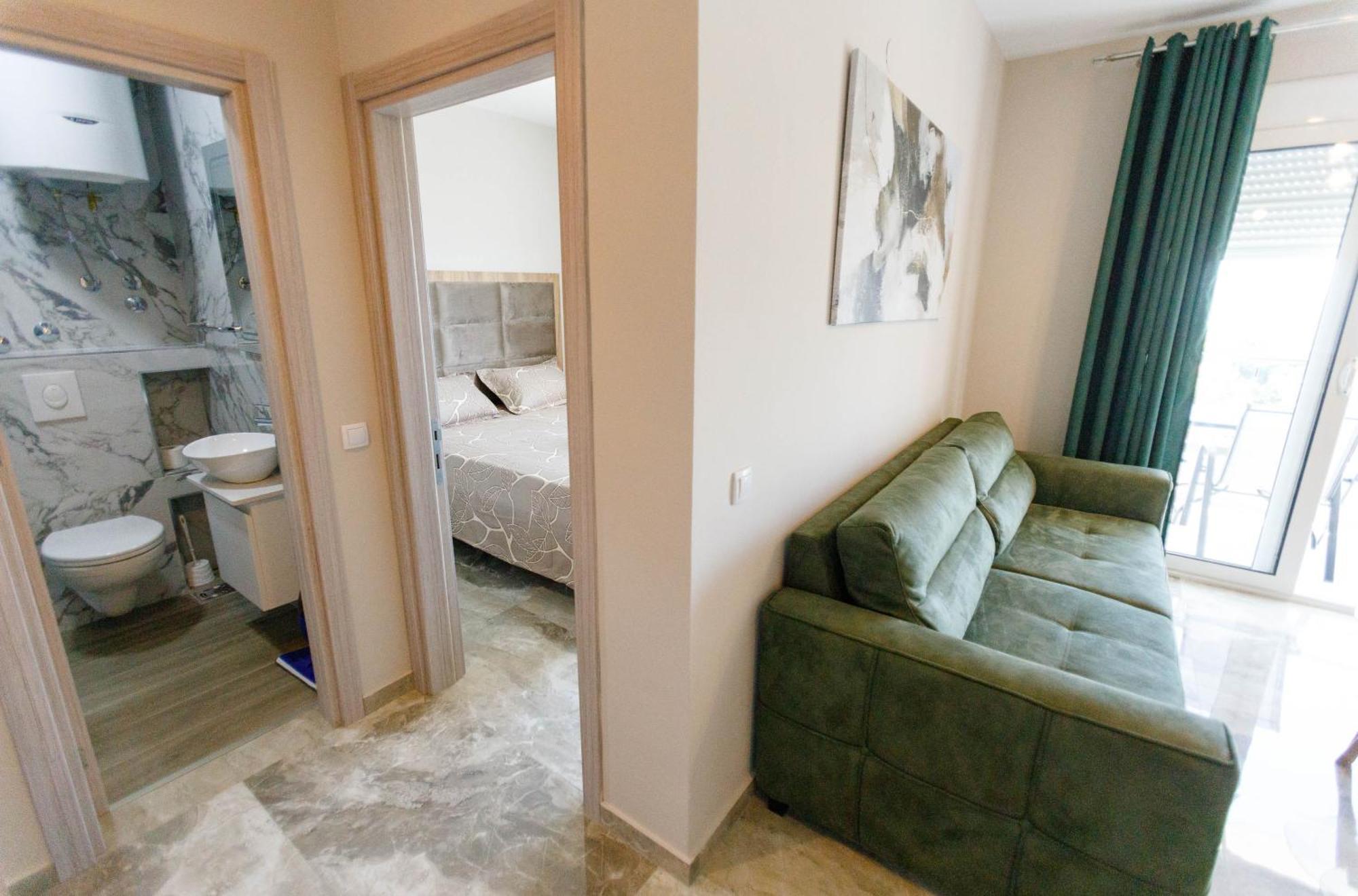 Appartement Posejdon Lux à Utjeha-Bušat Extérieur photo